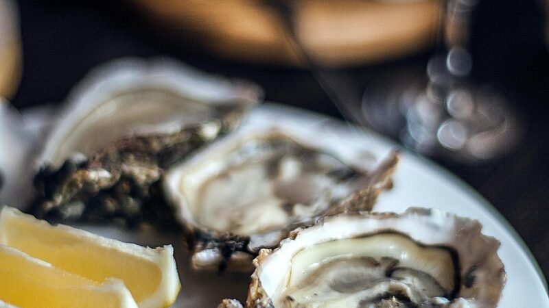 Image d'une assiette d'huîtres